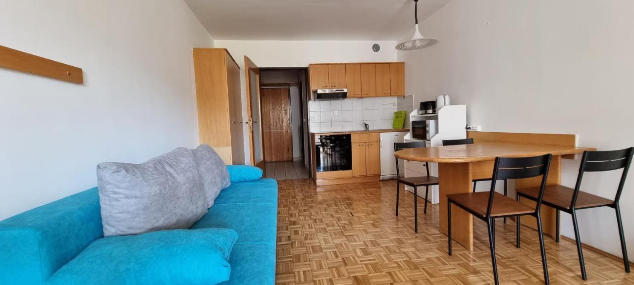 Apartma Luka With Private Parking Ізола Екстер'єр фото